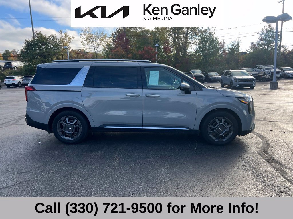 Used 2025 Kia Carnival SX FWD image 5