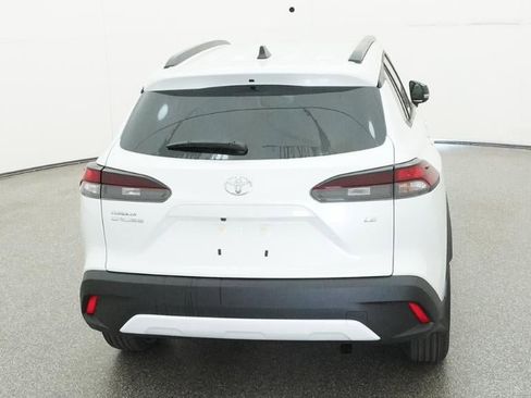 New 2026 Toyota Corolla Cross LE image 7