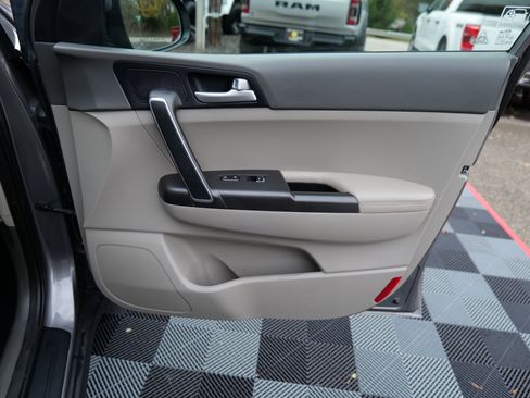 Used 2019 Kia Sportage LX w/ LX Popular Package image 33