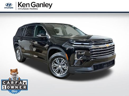Used 2025 Chevrolet Traverse LT w/ Enhanced Driving Package AWD/4WD image 1