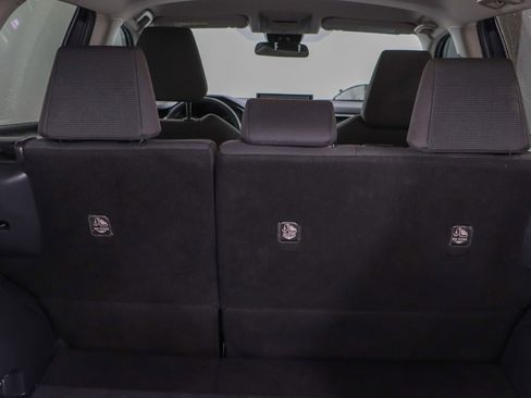 Used 2020 Toyota RAV4 LE image 28