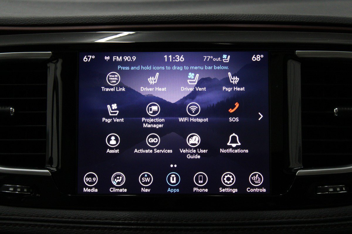 Used 2020 Chrysler Pacifica Limited FWD image 33