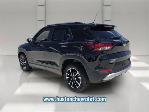 New 2026 Chevrolet TrailBlazer LT w/ Driver Confidence Package FWD image 3