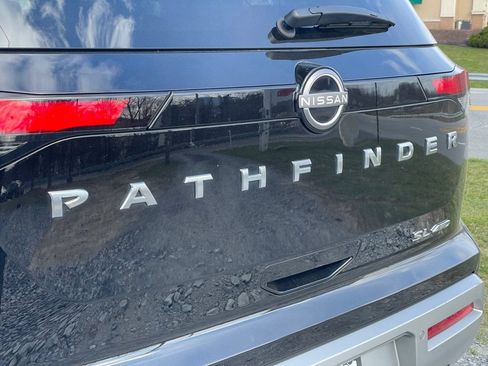 Certified 2022 Nissan Pathfinder SL AWD/4WD image 33