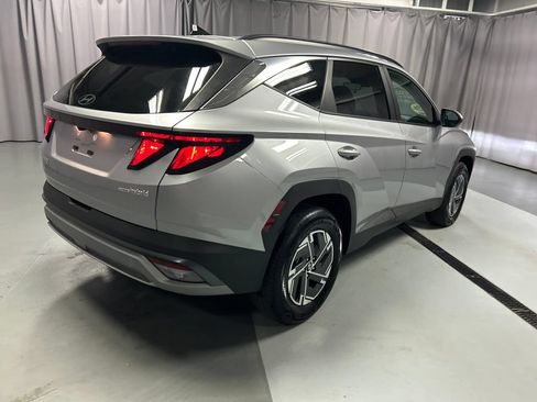 Used 2025 Hyundai Tucson Blue AWD/4WD image 7