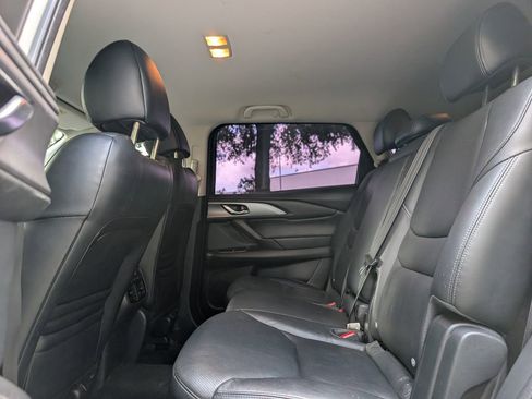 Used 2019 MAZDA CX-9 Touring FWD image 17