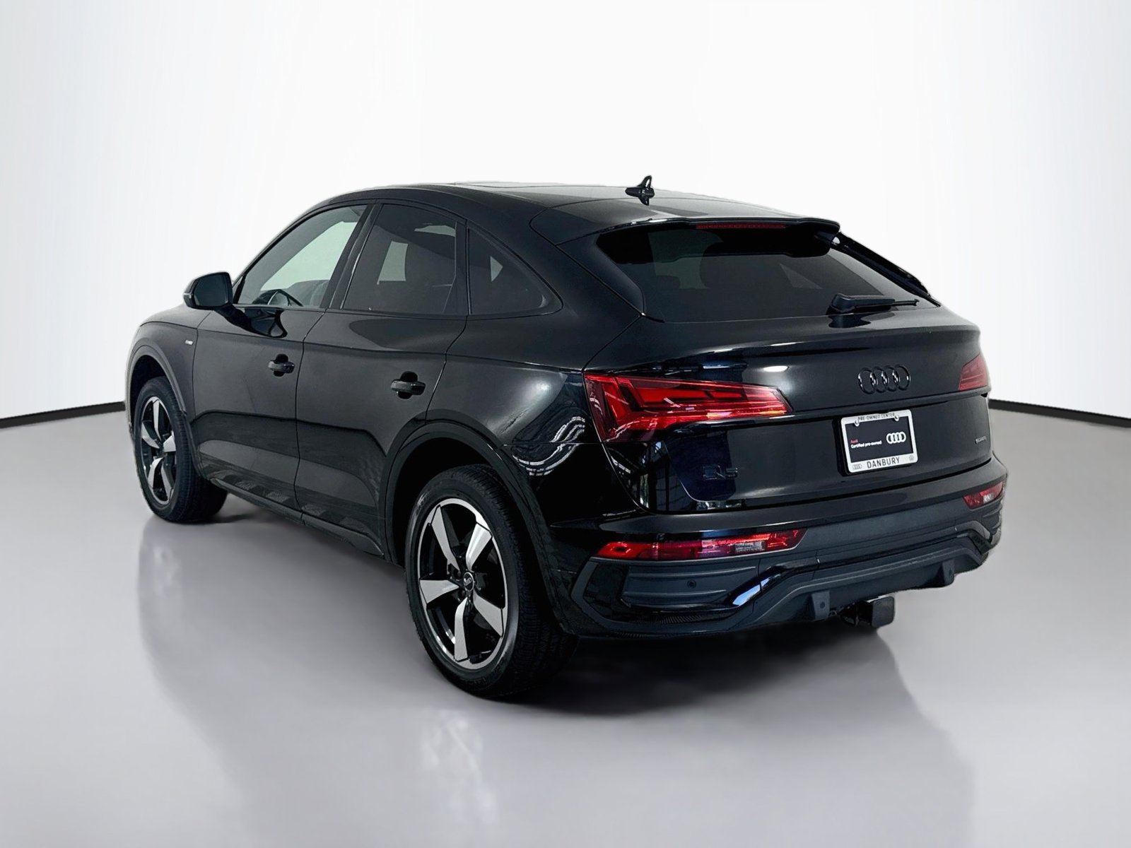 Certified 2023 Audi Q5 2.0T Premium Plus AWD/4WD image 3