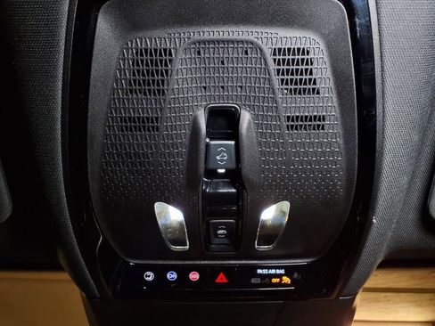 Certified 2024 Cadillac Lyriq Luxury image 11