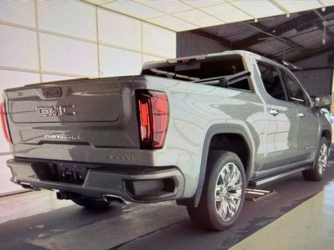 Used 2023 GMC Sierra 1500 Denali w/ Denali Reserve Package AWD/4WD image 3