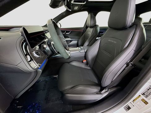 New 2026 Mercedes-Benz E 53 AMG e 4MATIC Sedan image 22
