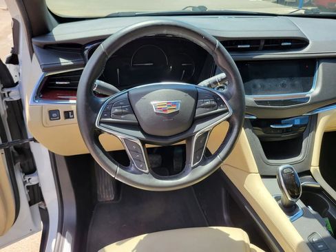 Used 2019 Cadillac XT5 Luxury w/ LPO, Radiant Package AWD/4WD image 6
