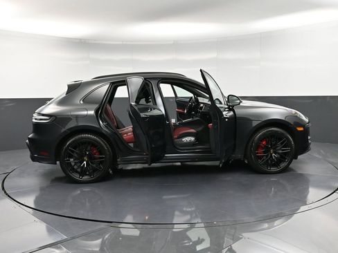 Certified 2023 Porsche Macan GTS image 36