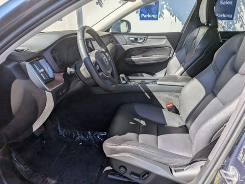 Used 2023 Volvo XC60 T8 Plus image 17