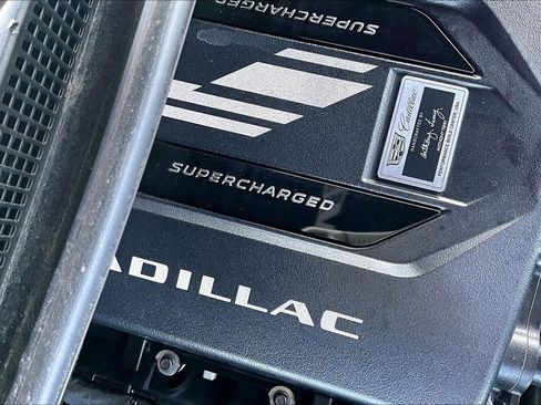 Certified 2025 Cadillac Escalade V image 32