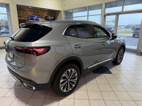 Used 2024 Buick Envision Preferred image 7