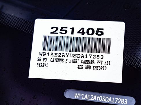 New 2025 Porsche Cayenne E-Hybrid image 33