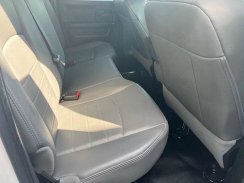 Used 2019 RAM 1500 Tradesman w/ Chrome Appearance Group image 8