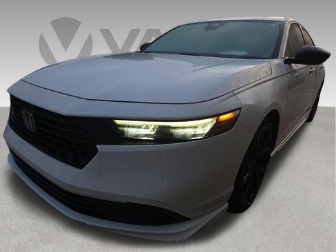 Used 2023 Honda Accord Sport image 1