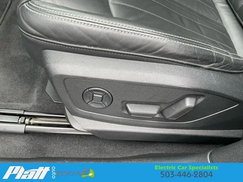 Used 2021 Audi e-tron Premium image 22