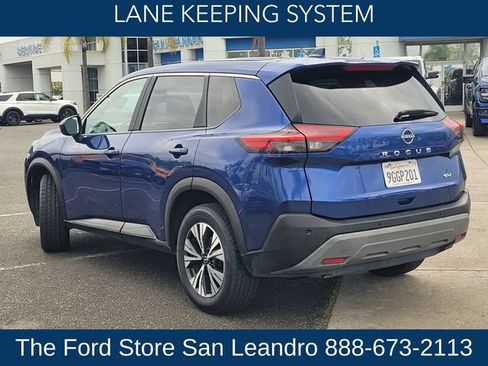 Used 2023 Nissan Rogue SV image 7