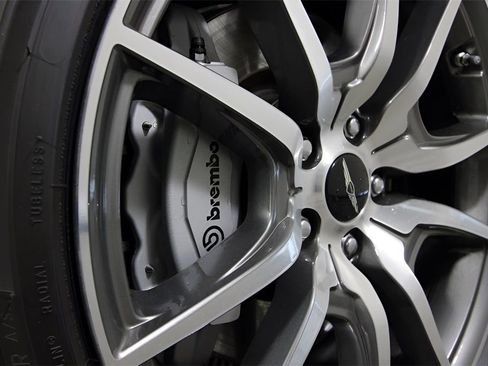 New 2026 Genesis G70 2.5T Prestige image 10