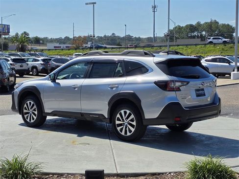 New 2025 Subaru Outback Premium image 4