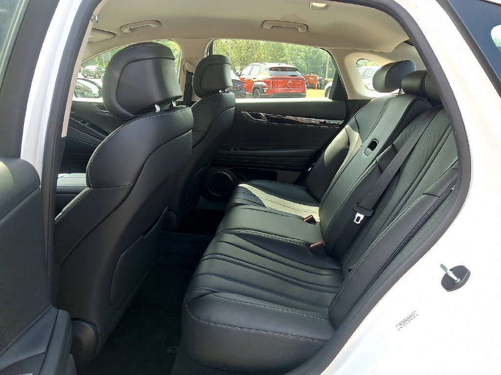 Used 2024 Genesis G80 2.5T AWD/4WD image 12
