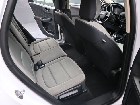 Used 2020 Ford Escape S image 18