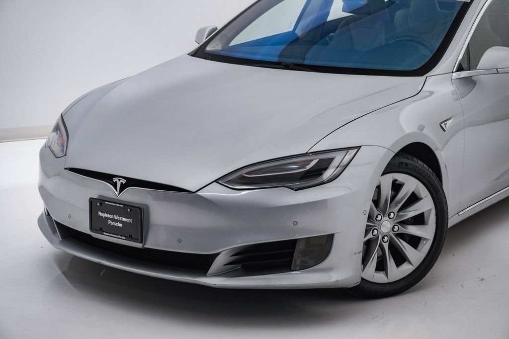 Used 2016 Tesla Model S 60D AWD/4WD image 4
