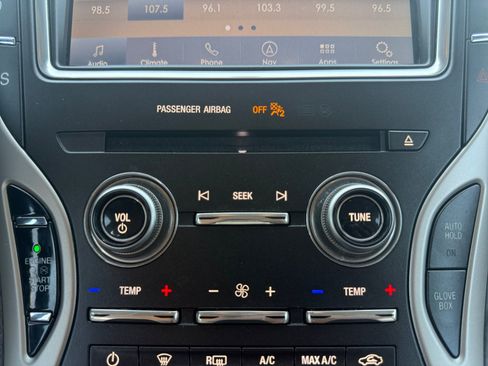 Used 2019 Lincoln Nautilus Reserve FWD image 12
