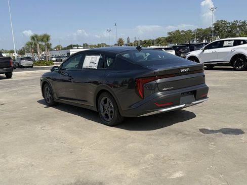 New 2026 Kia K4 FWD image 5