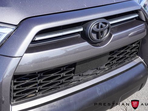 Used 2020 Toyota 4Runner TRD Off-Road Premium w/ Moonroof Package AWD/4WD image 7