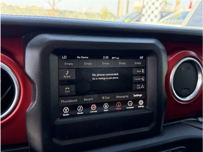 Used 2018 Jeep Wrangler Unlimited Rubicon AWD/4WD image 49