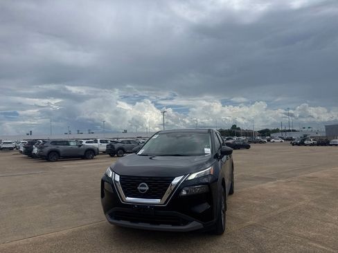 Certified 2023 Nissan Rogue S FWD image 6