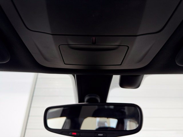 Used 2018 Chrysler Pacifica Touring-L w/ Premium Audio Group FWD image 21