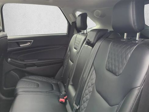 Used 2024 Ford Edge Titanium image 18
