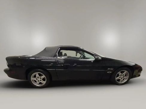Used 1997 Chevrolet Camaro Z28 w/ Preferred Equipment Group 2 image 5