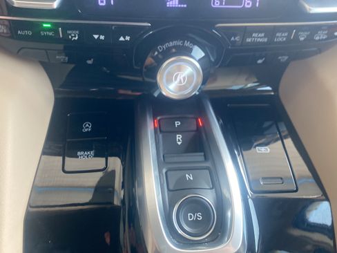 Used 2024 Acura MDX SH-AWD w/ Technology Package image 22