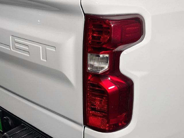 Used 2022 Chevrolet Silverado 1500 Custom RWD image 29