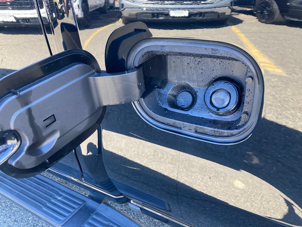 Used 2025 Chevrolet Silverado 1500 RST w/ RST All Star Premium Package AWD/4WD image 27