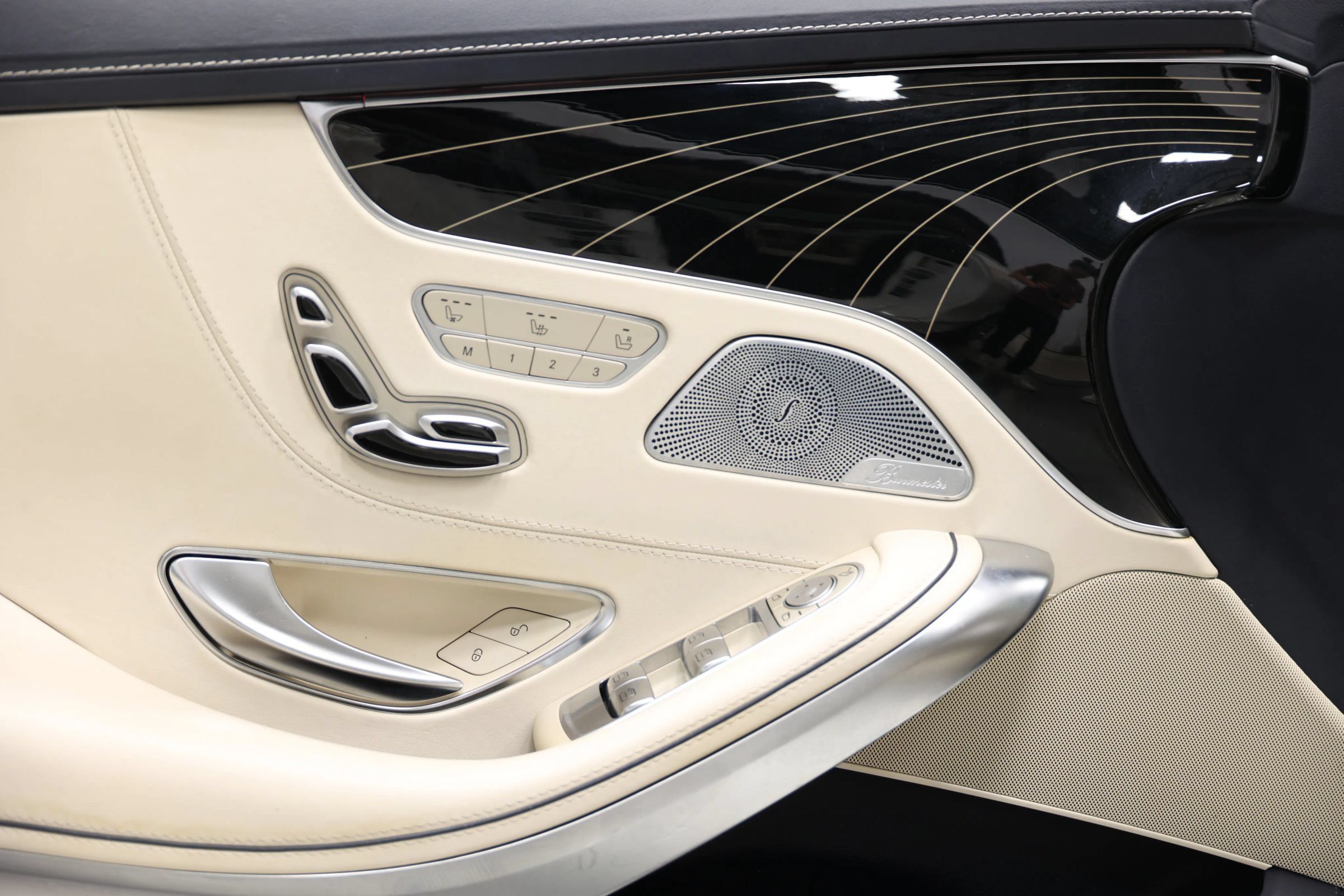 Used 2019 Mercedes-Benz S 560 4MATIC Coupe image 11