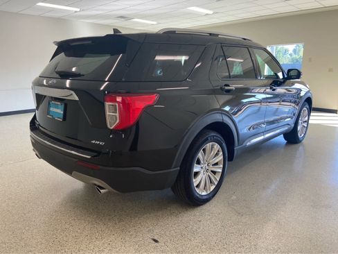 Used 2022 Ford Explorer Limited w/ Equipment Group 301A image 7