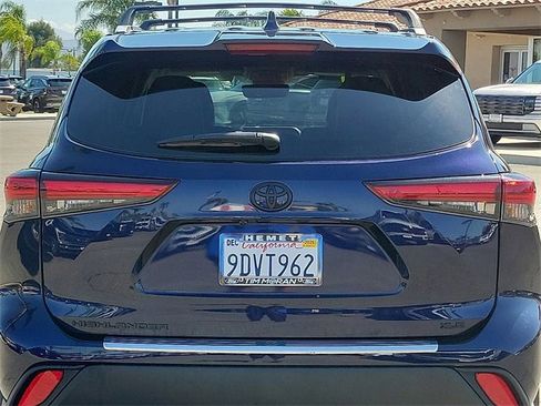 Used 2022 Toyota Highlander XLE image 27