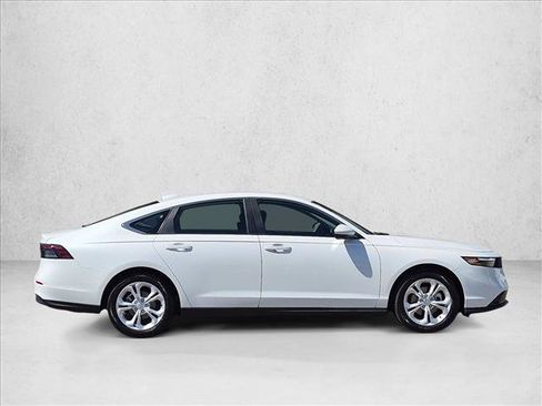 Used 2025 Honda Accord LX image 4