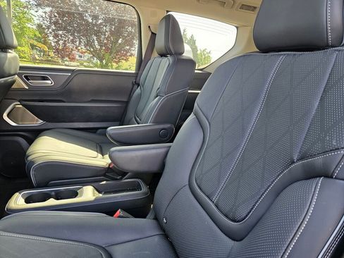 Used 2025 INFINITI QX80 Sensory w/ Premium Cargo Package AWD/4WD image 22
