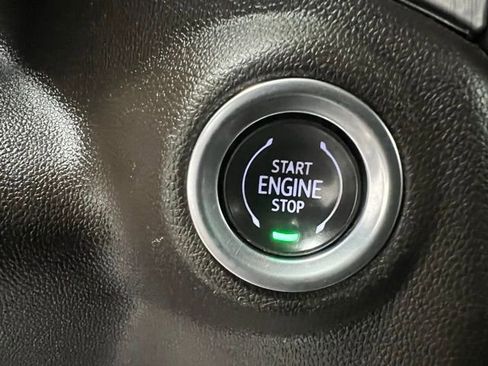 Used 2022 GMC Sierra 3500 Denali w/ Denali Ultimate Package AWD/4WD image 32