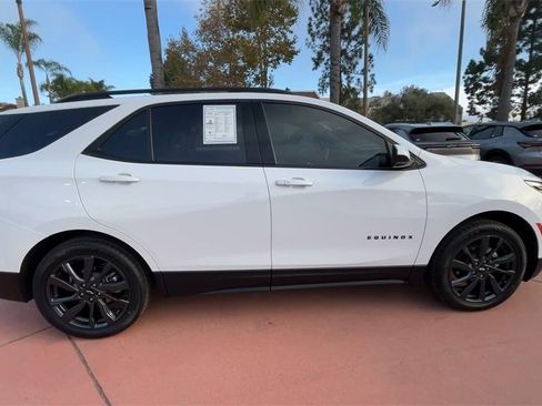 Used 2023 Chevrolet Equinox RS image 9