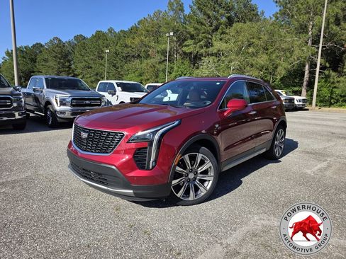 Used 2019 Cadillac XT4 Premium Luxury FWD image 1