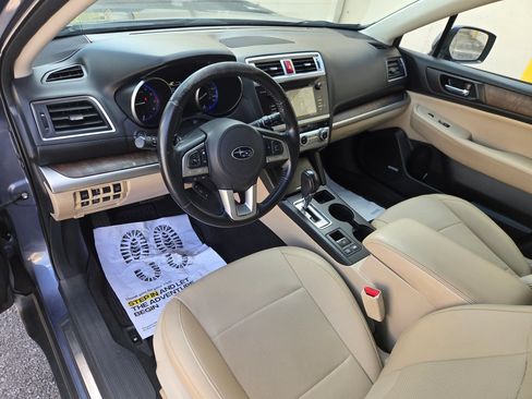 Used 2016 Subaru Outback 2.5i Limited AWD/4WD image 10