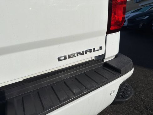 Used 2015 GMC Sierra 3500 Denali w/ Duramax Plus Package image 6